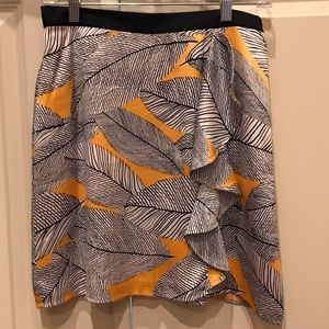 Loft Fern Cascade Leaf Ruffle Skirt Size 4P